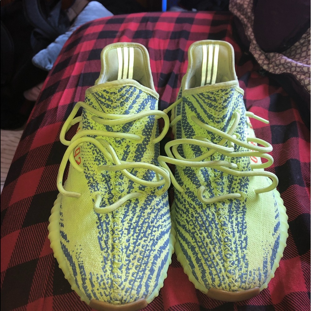 Yeezy 350 Boost V2 ‘semi frozen yellows